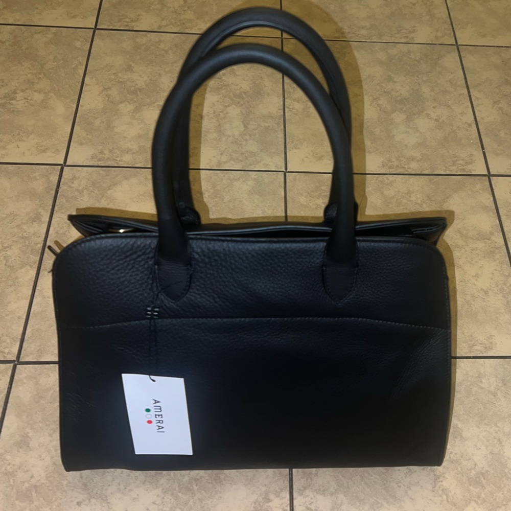 Elegant Black Tote Bag - Picture 2 of 10